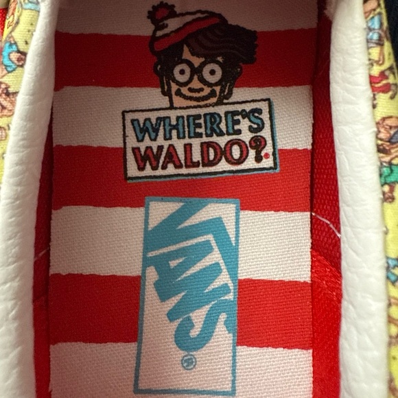 Vans X Where's Waldo? Slip-On Kid's Sneakers Find Steve Beach Design Sz Kids 3 - Picture 6 of 6